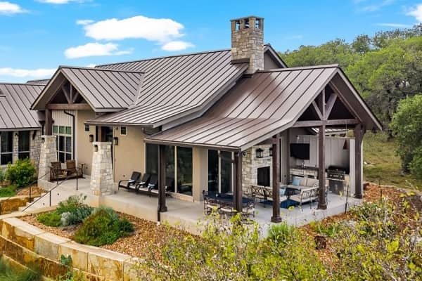 Why Custom Home Builders Are the Best Choice for Luxury Homes